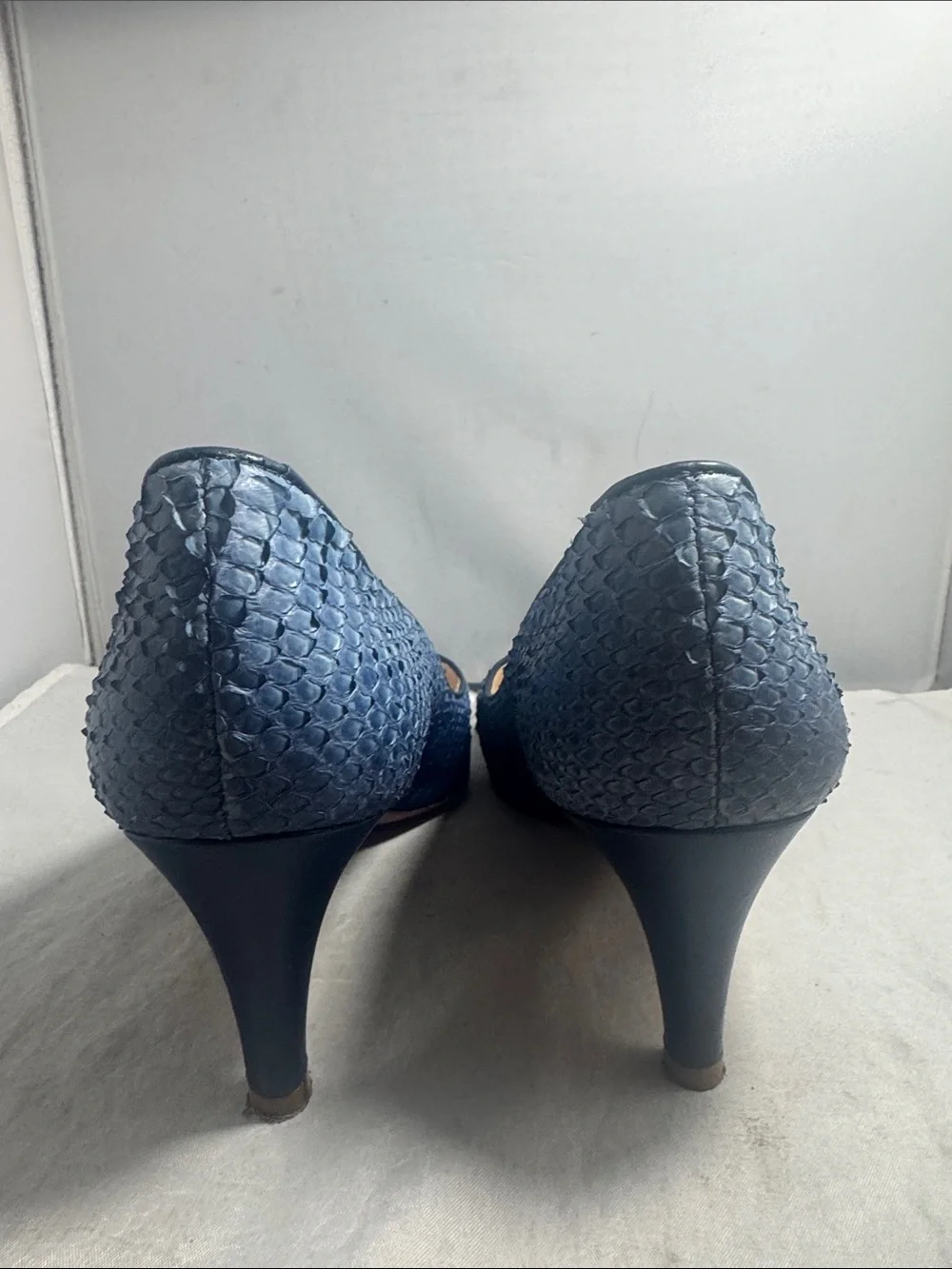 Blue leather exotic Pointed-Toe Pumps size 39 1/2